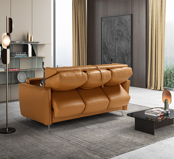 Weslow Leather Sofa Bed: Elegant 3 Seater Sofa with Seamless Sofa Bed Functionality